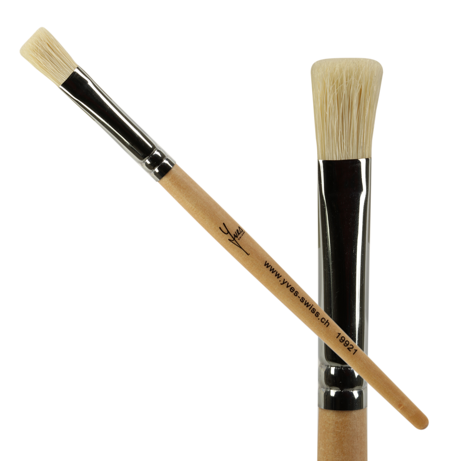Yves Swiss Dust Brush 08/15